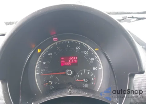 2010 Volkswagen New Beetle 2.5L из США, поврежденный, VIN 3VWPG3AG2AM016977